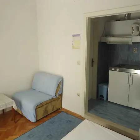 Apartment Majstrovic *